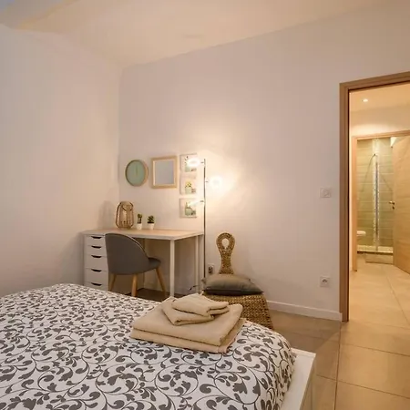 Appartement Le Trendy, Plein Centre Avec Climatisation