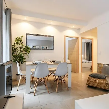 Appartement Le Trendy, Plein Centre Avec Climatisation Nice