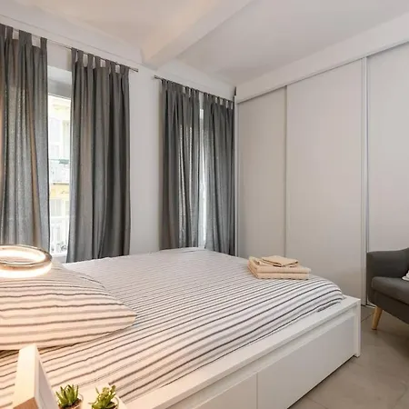 Le Trendy, Plein Centre Avec Climatisation 아파트 니스